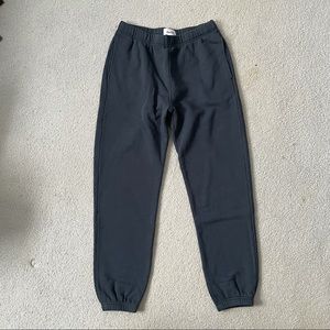MATE the Label Fleece Relaxed Pocket Sweatpant in Midnight Size Small